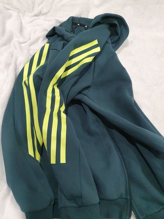 Продавам Горница ADIDAS!