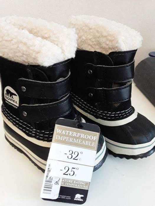 нови топли детски ботушки размер 21