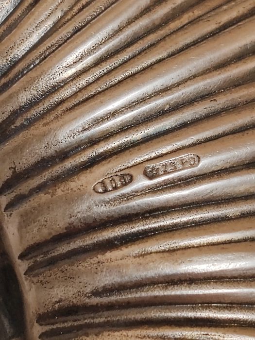 Tava din argint pentru caviar