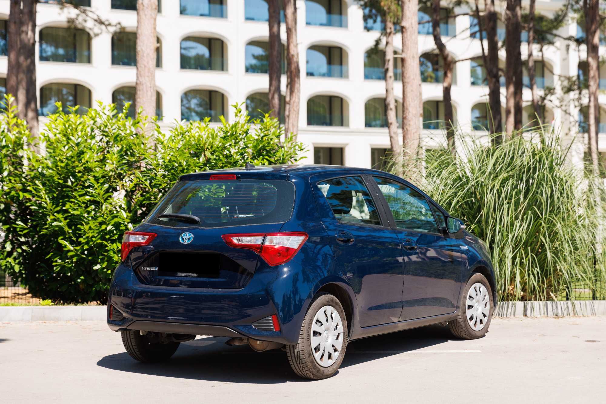 Toyota Yaris Hybrid | Rent A Car