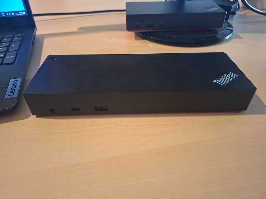 Dock Lenovo Thunderbolt 3 40AC