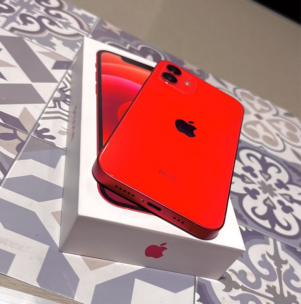 Apple iPhone 12, (PRODUCT) Red, 64 Gb, stare buna