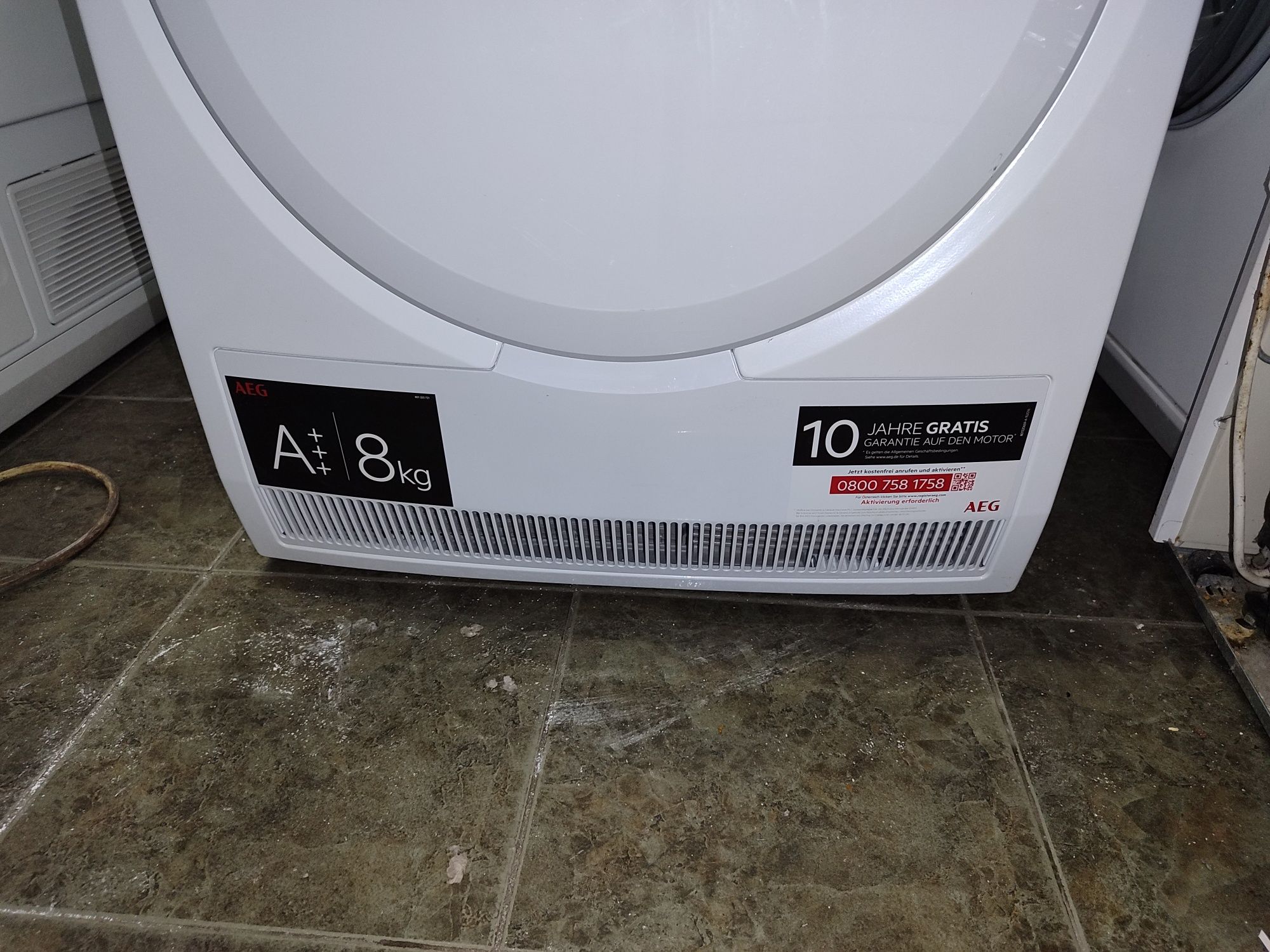 Термопомпена сушилня AEG Lavatherm T7DB40688 - 8кг.енергиен клас  A+++