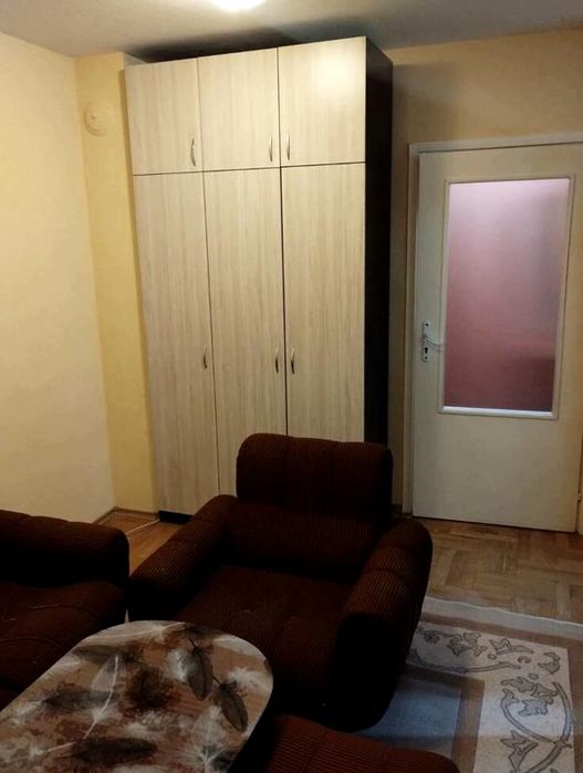 Дава се под наем Двустаен апартамент в Пловдив, Център - 45 кв.м за 350 € - Снимка #1