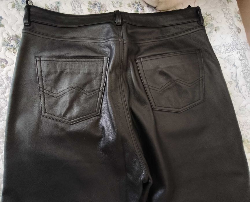 Мъжки панталон от естествена кожа