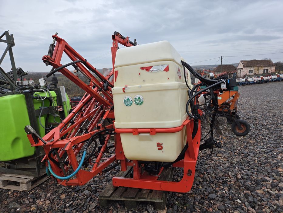 Instalatie Met Erbicidat Kuhn Opriș 1000