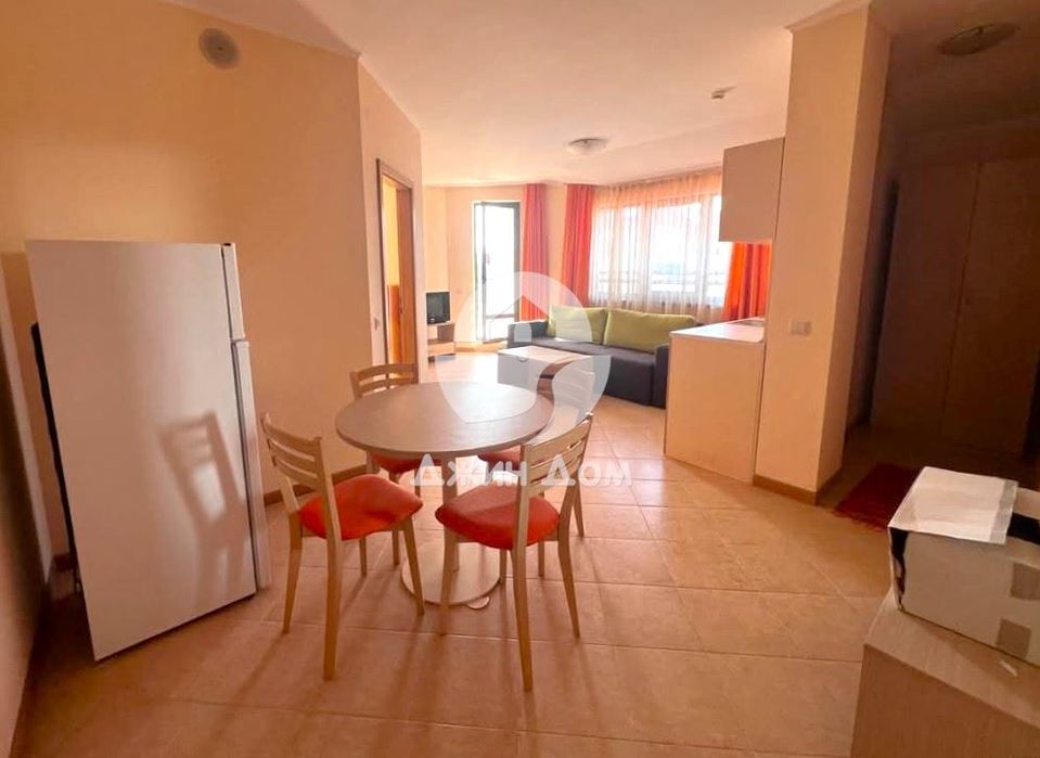 Продава се Двустаен апартамент в к.к. Слънчев бряг - 67 кв.м за 1083 €/кв.м - Снимка #4