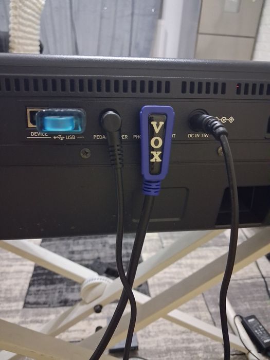 Vand sau schimb korg pa300 orga este impecabila set 2025