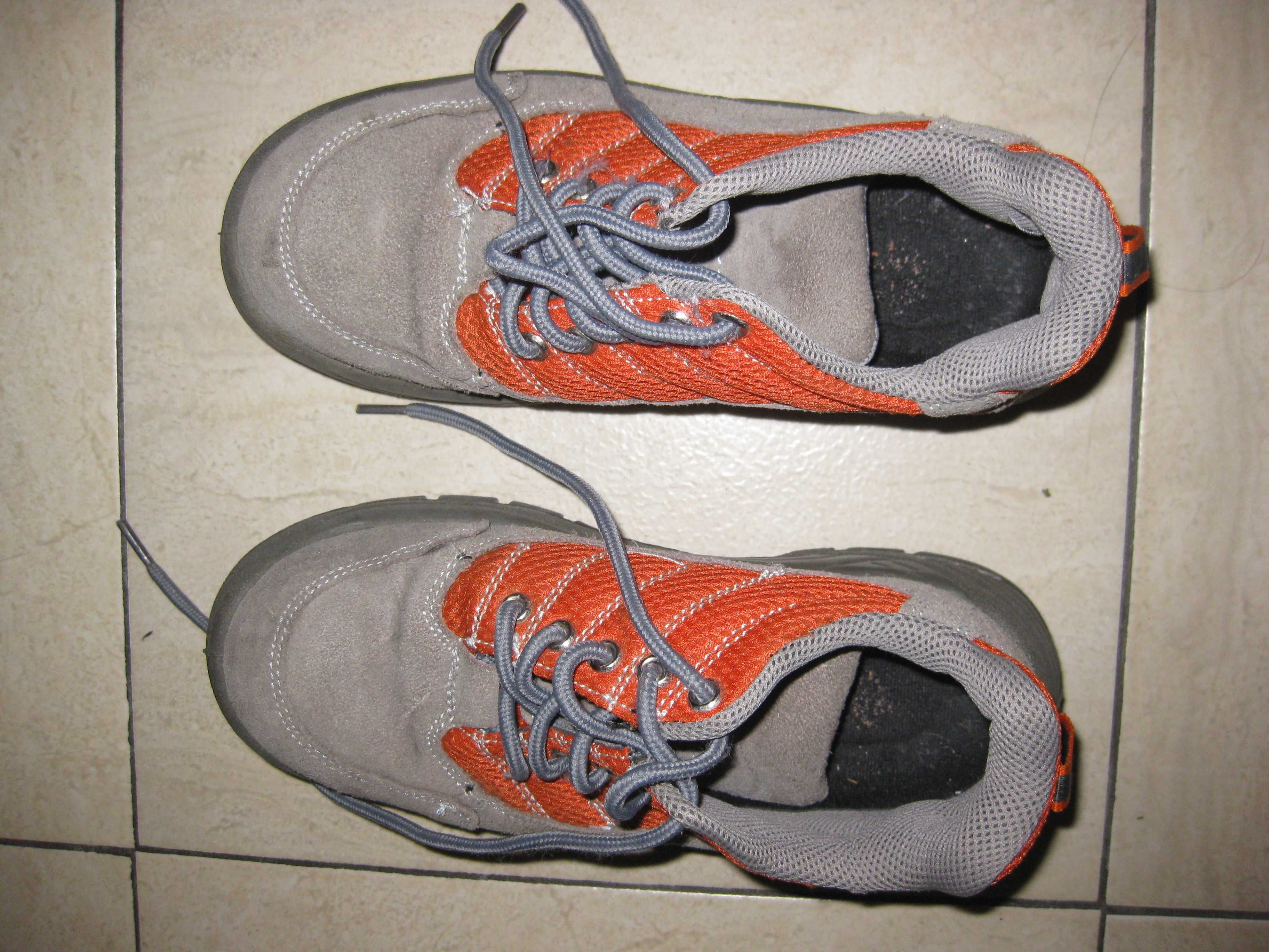 Работни обувки и маратонки