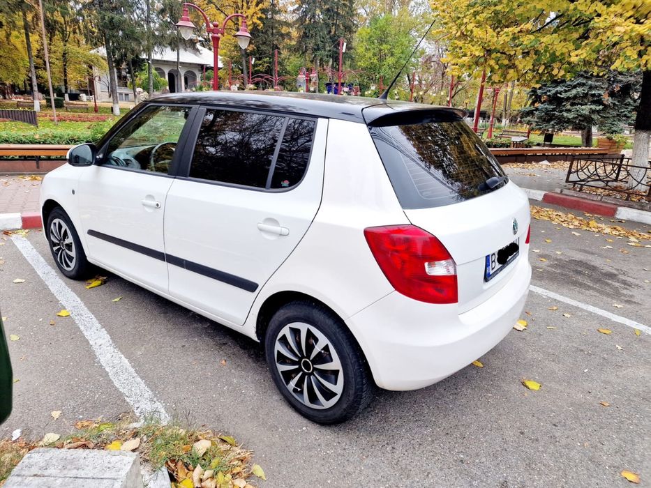 Vand skoda fabia din 2011 monte carlo motor 1.6 TDI de 90 cai- euro 5n