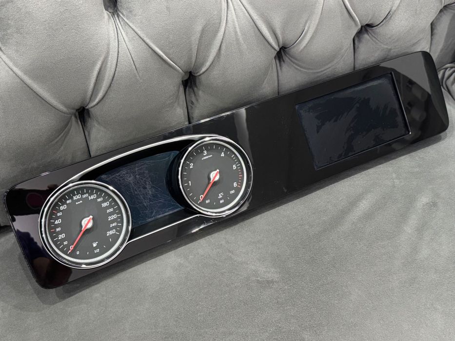 километраж дисплей Мерцедес w213