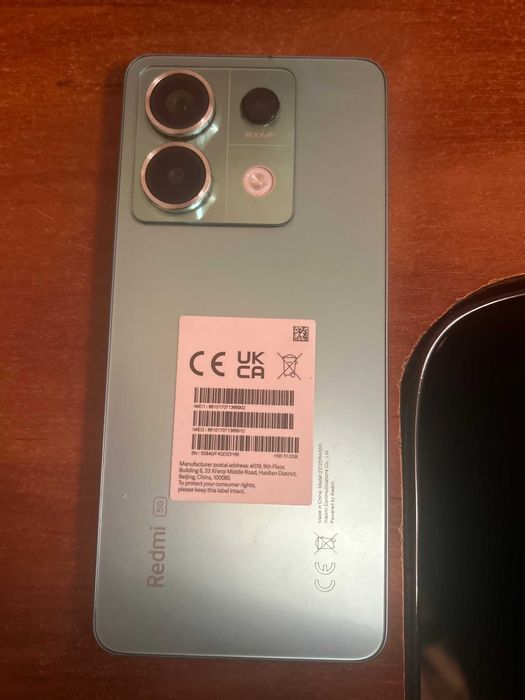 Vând un Redmi Note 13 Pro 5G cu 12 GB de 512 GB RAM
