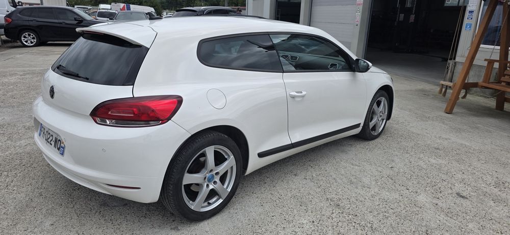 Vw scirocco 2.0 benzină 300 cp automat an 2009.
