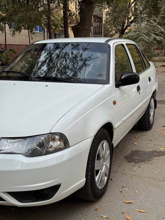 Нексия 2 сотилади