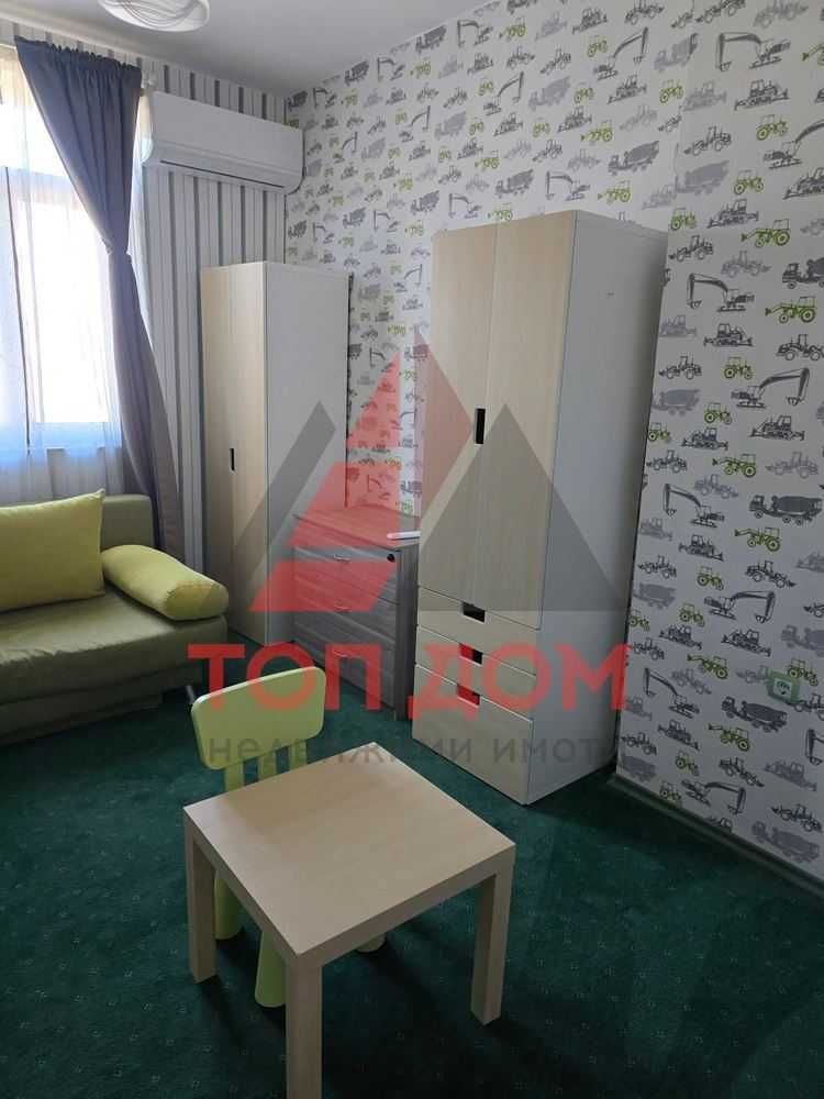 Тристаен! Обзаведен! Чаталджа! Четвърти етаж! Код 74424