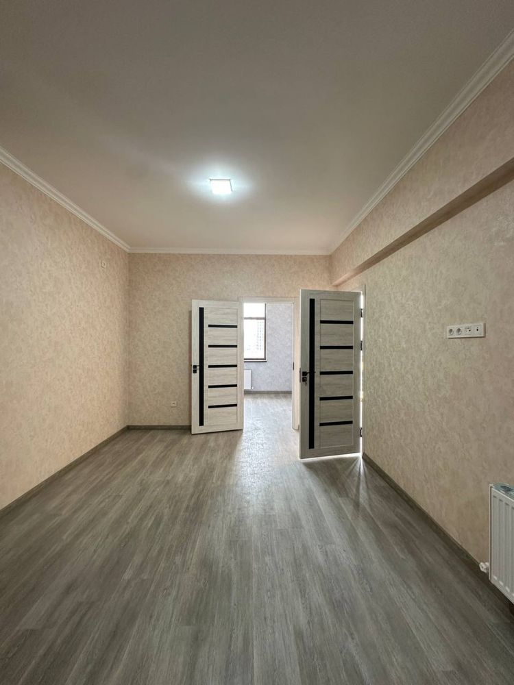 Продается 2 комнатная квартира на Максима Горького
