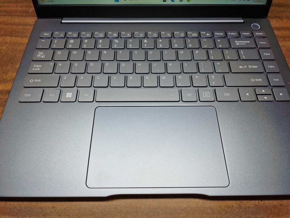 Нов лаптоп Intel Core I5 Ultra 5 125H 16GB DDR5 512GB SSD NVME laptop