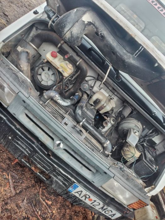 Vând camionetă cu basculare