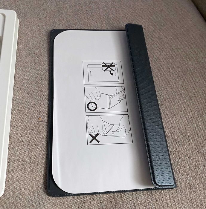 Husă originală Samsung Simple Cover Galaxy Tab S 8.4, nouă cu cutie