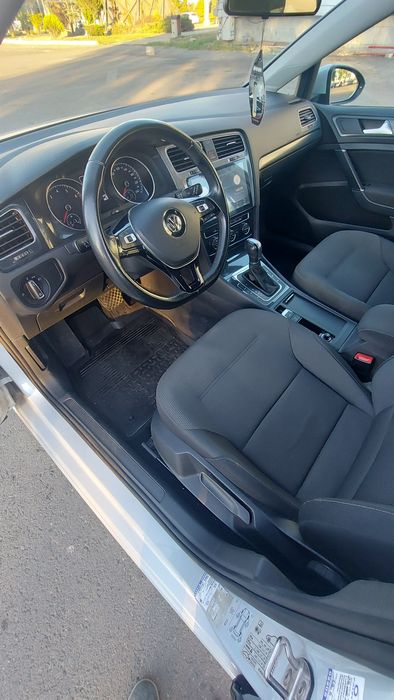 Vând Volkswagen golf 7