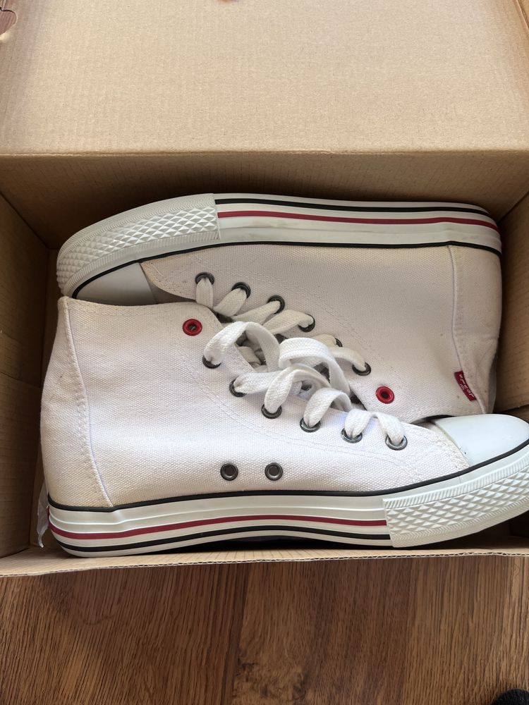 Levis дамски кецове