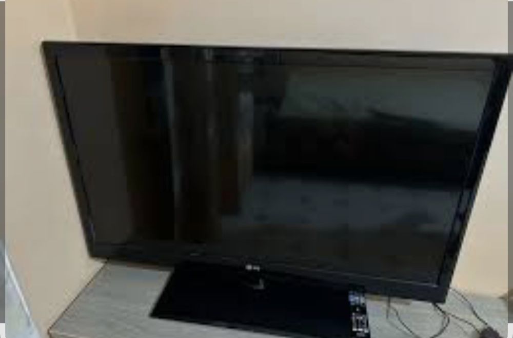 LG  не смарт диагональ 32