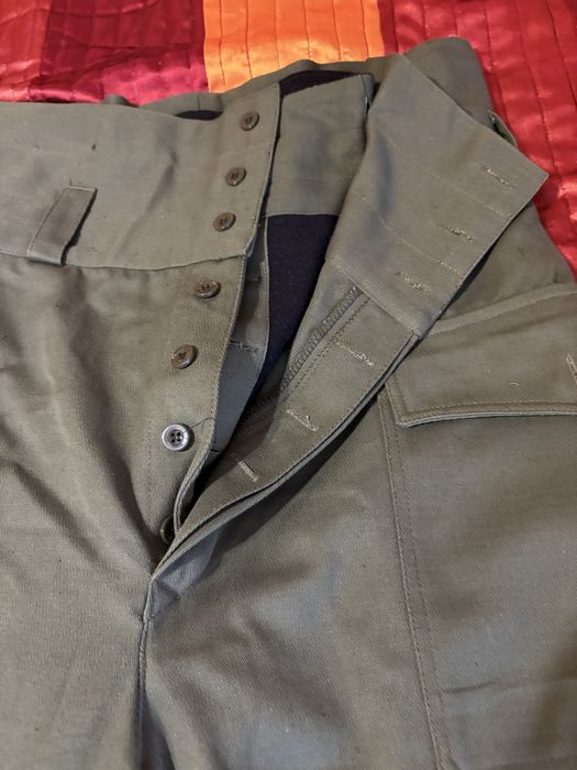 Спортен комплект за излет, подходящ и за ловуване, риболов, в цвят зел