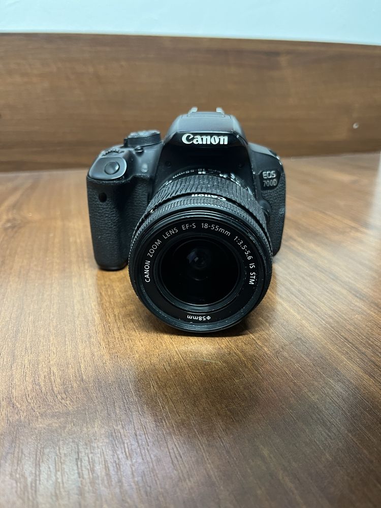 Срочно продам canon 700d