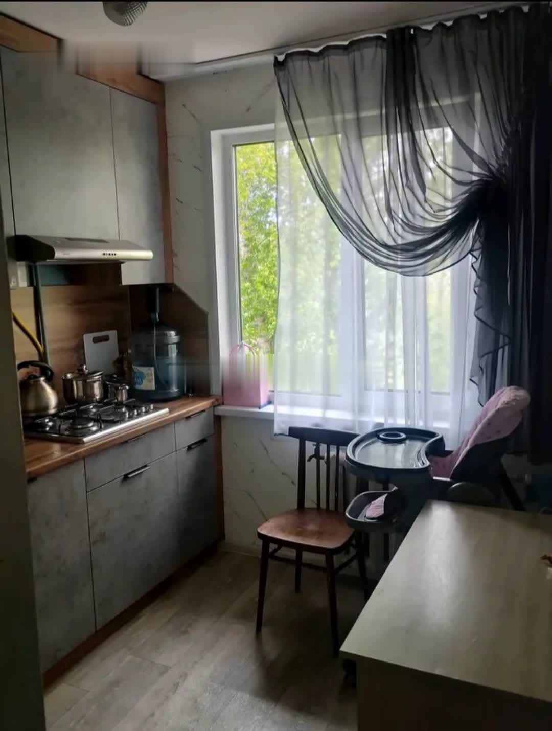 Продаётся 2 комн, район.Ремзавод