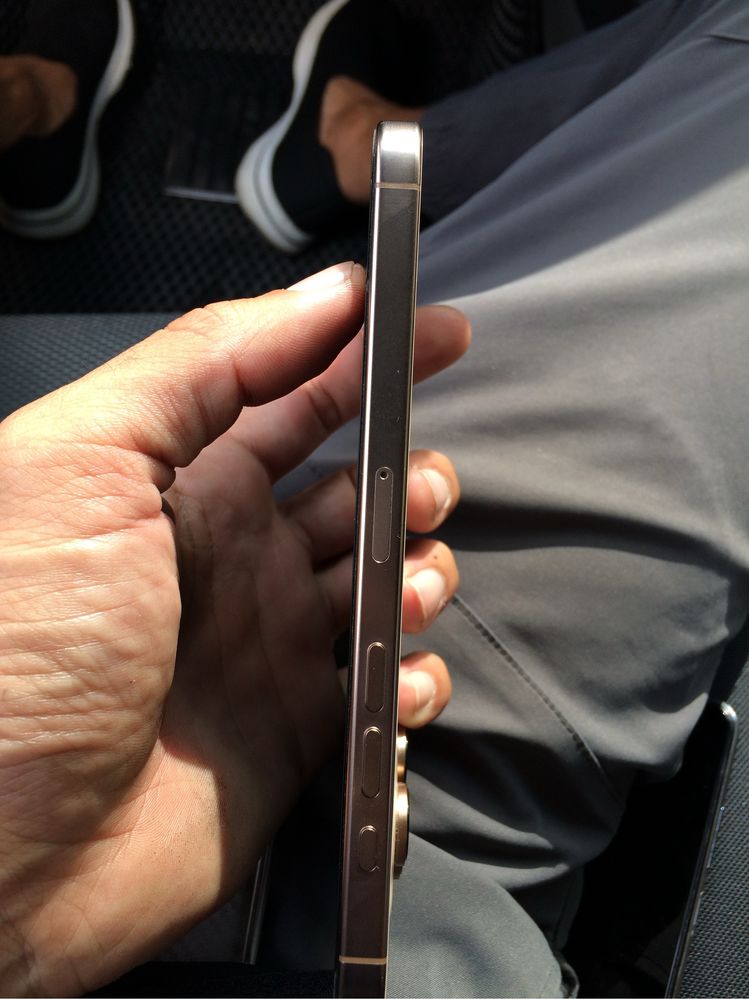 Iphone 16pro max desert