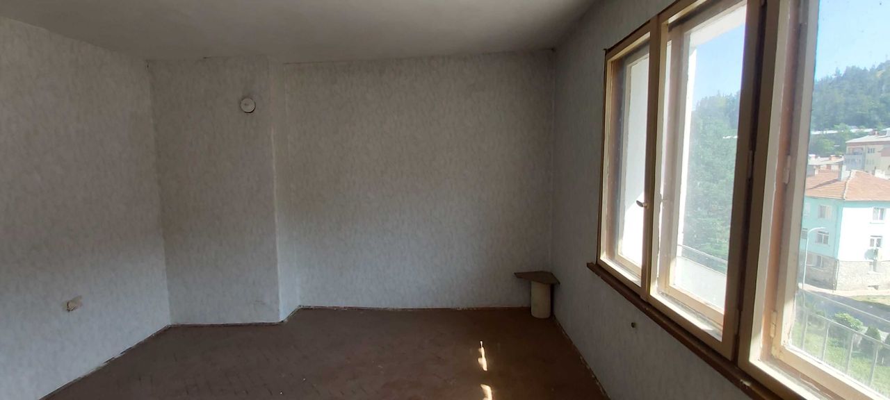 Продава се Едностаен апартамент в Рудозем - 46 кв.м за 435 €/кв.м - Снимка #11