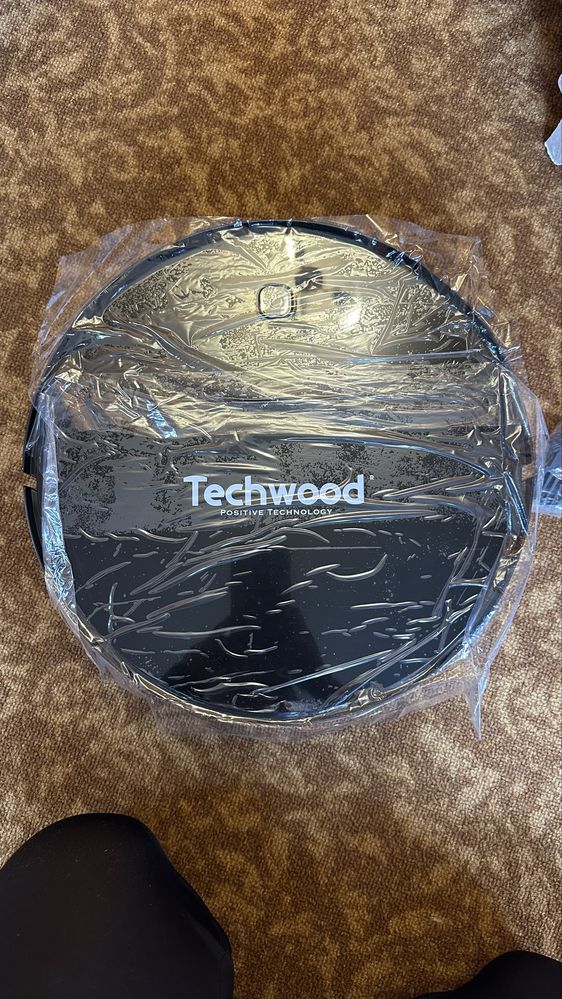 Прахосмукачка-робот Techwood Tar 2036