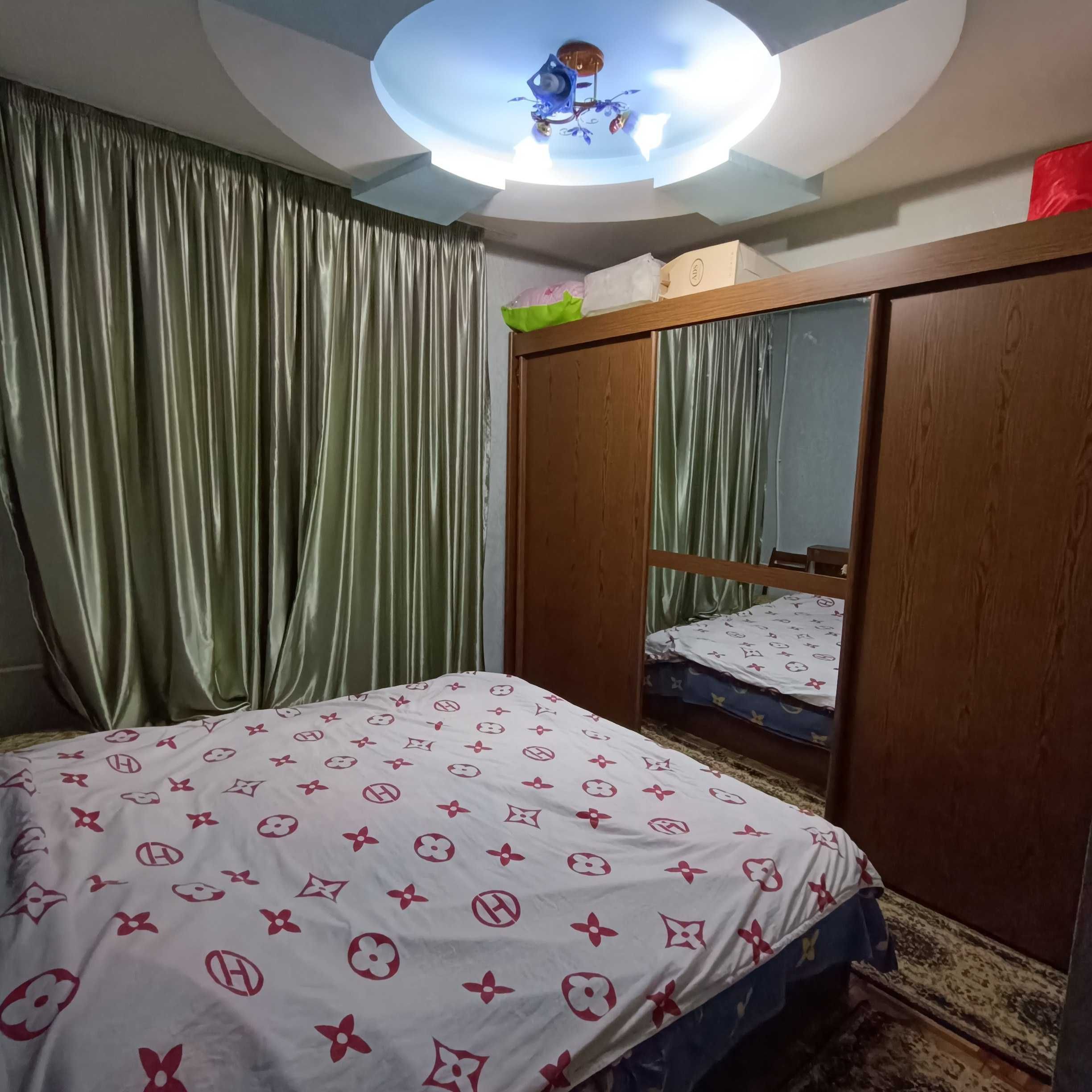 Срочно продается 4 комнатная квартира , Куйлюк,ТРЦ Компасс.