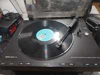 Full automatic Denon DP-21f deck
