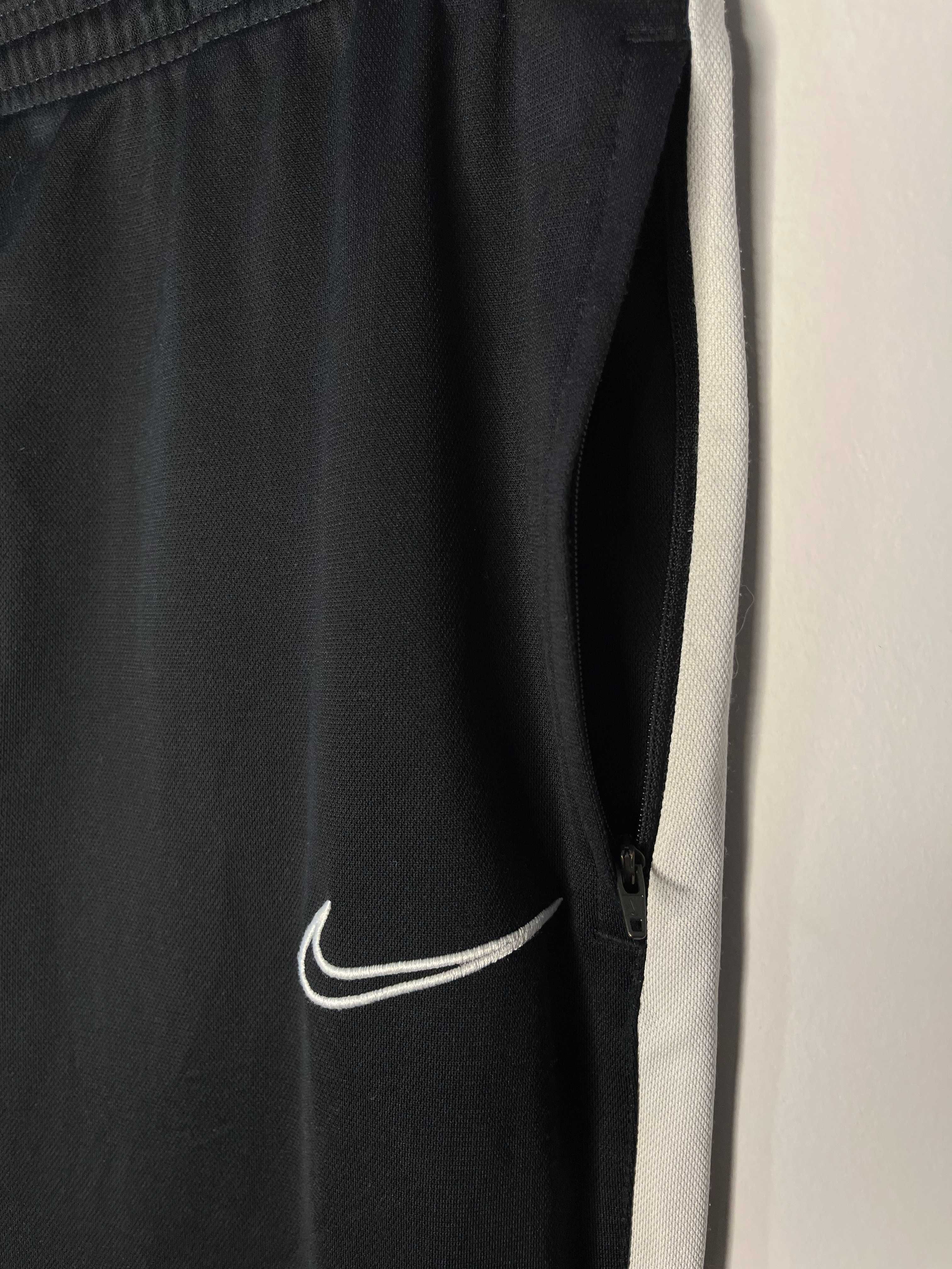 Nike Dri-Fit Academy Pants Мъжко Долнище