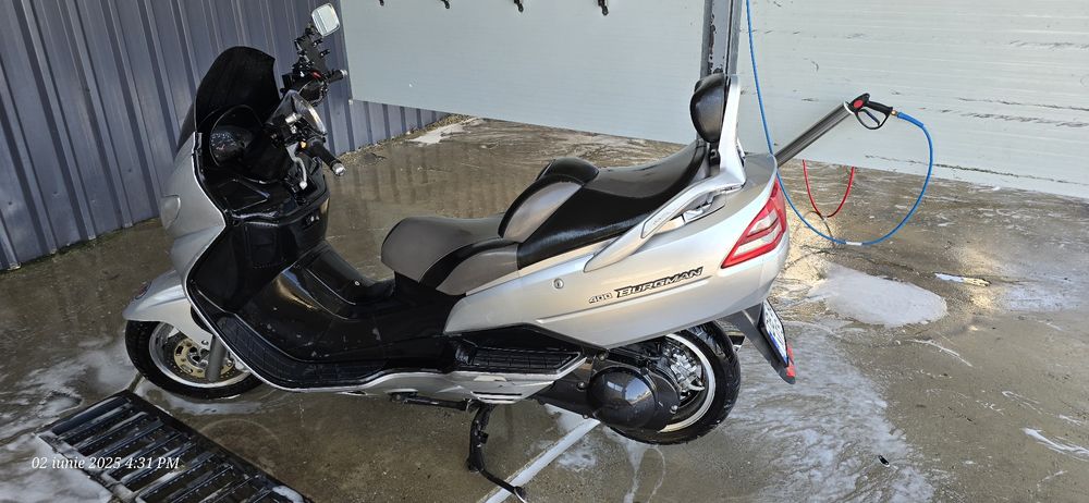 Suzuki Burgman AN 400
