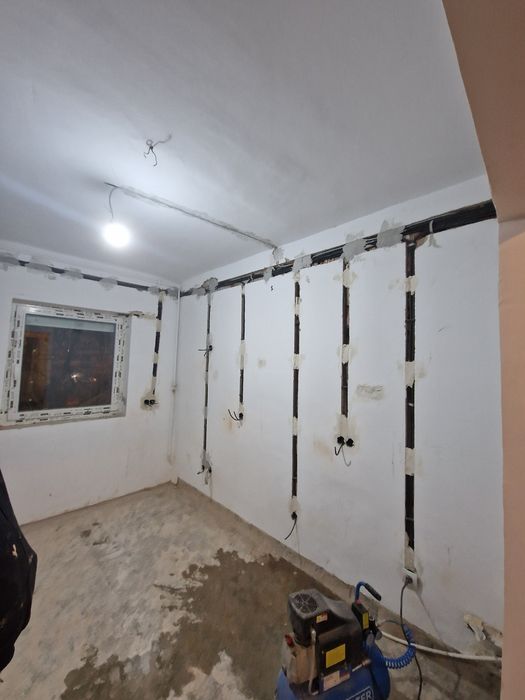 Electrician/Instalatii electrice