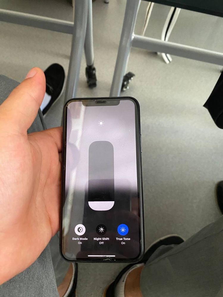 Iphone 11pro sotiladi