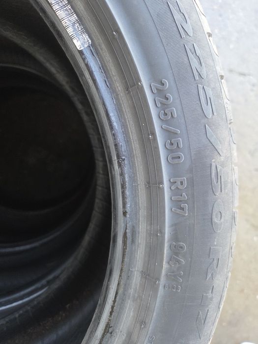 Vând anvelope vară Pirelli