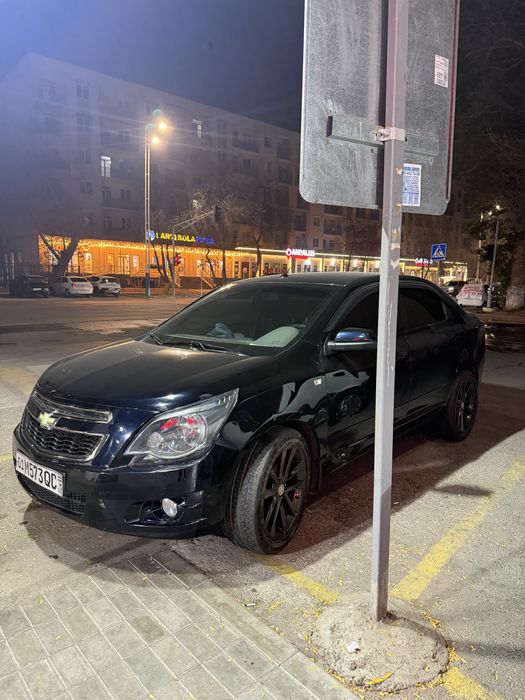 235 45 R18 cobalt diska