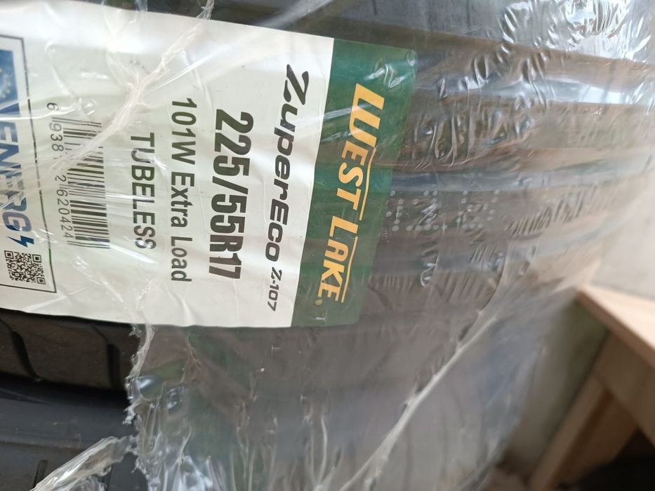 Anvelope 225/55R17