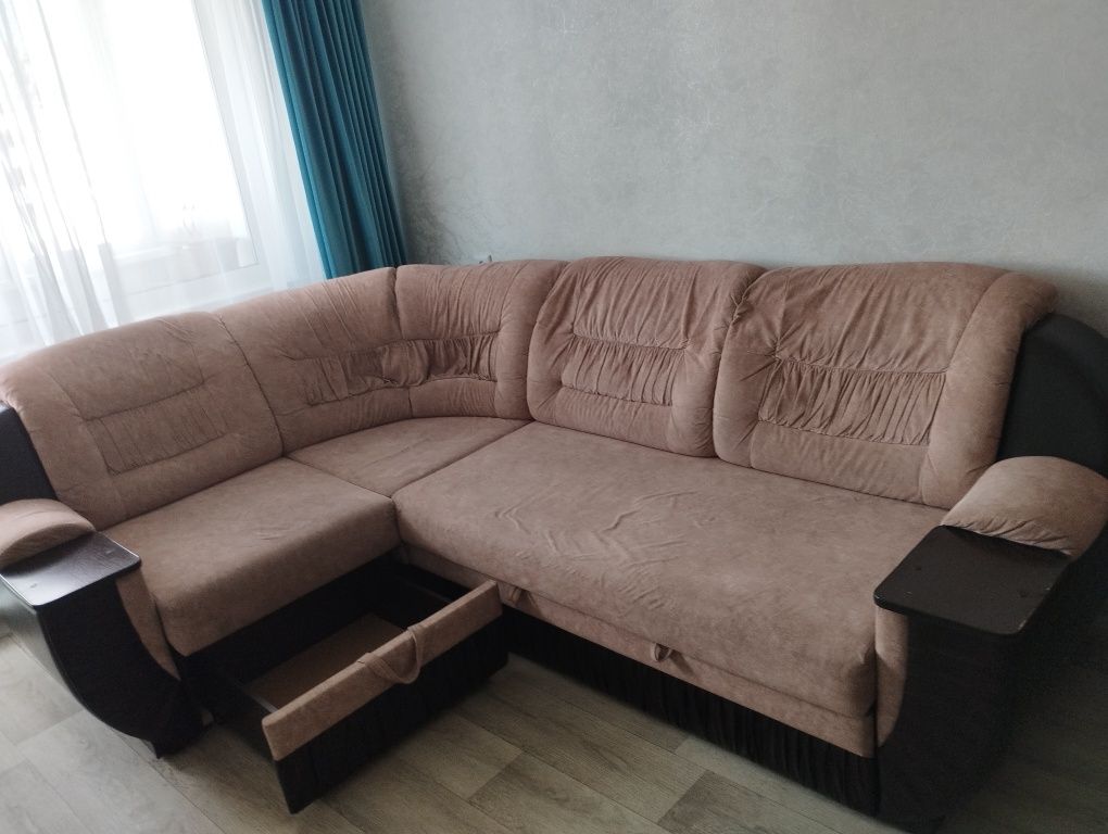 Продам угловой диван