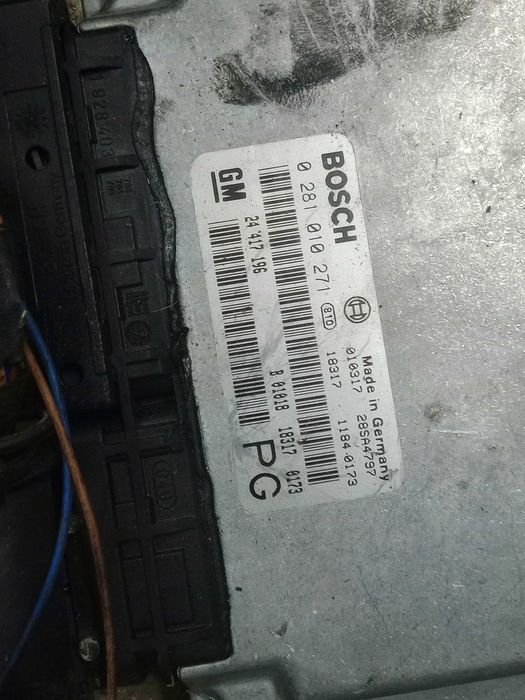 нафтова помпа за опел вектр2,2 дизел