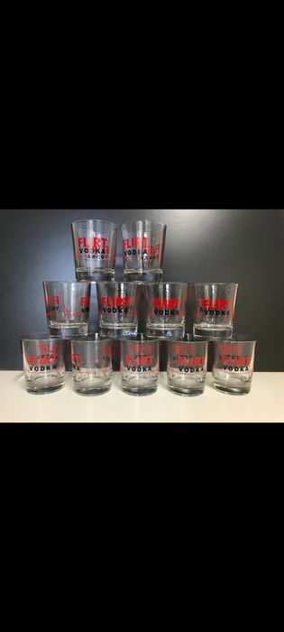 Чаши за уиски савой и водка флирт