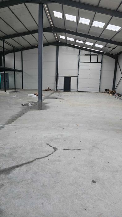 Hala de inchiriat 180/360 mp plus etaj