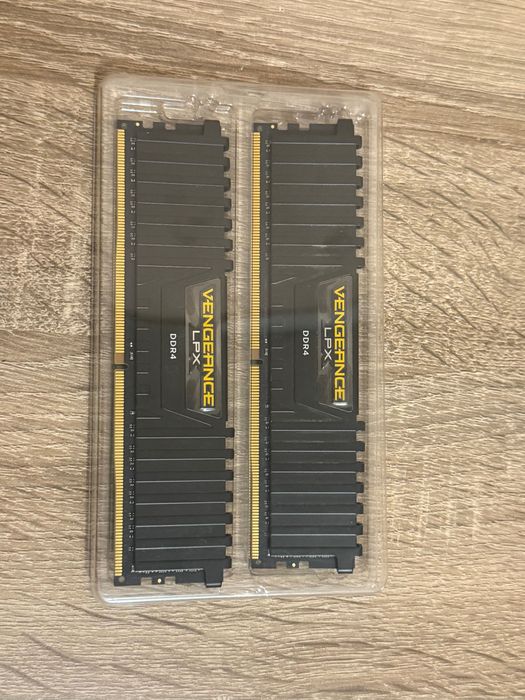RAM Памет VENGEANCE (2x8) 16GB 3200MHz
