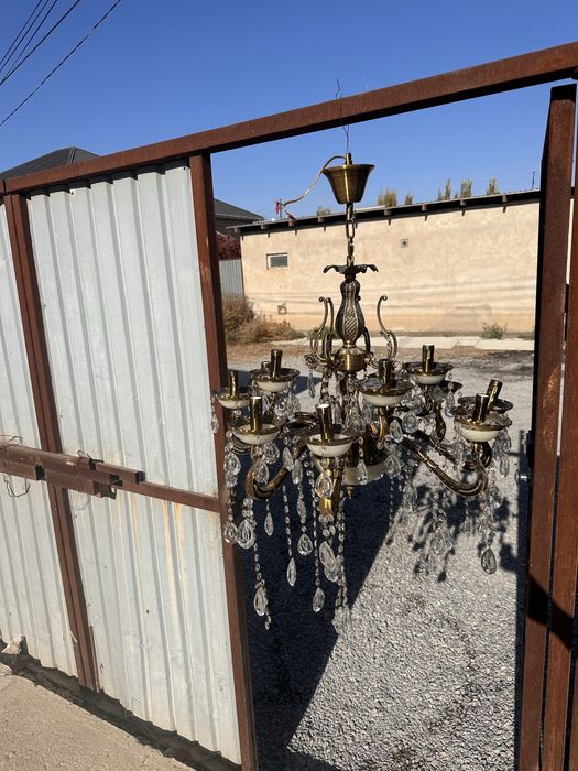 Продается люстры из ресторана