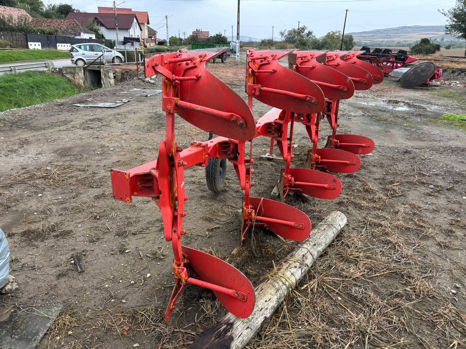 vind plug reversibil marca KUHN cu 5 trupite ( 4 plus 1 )