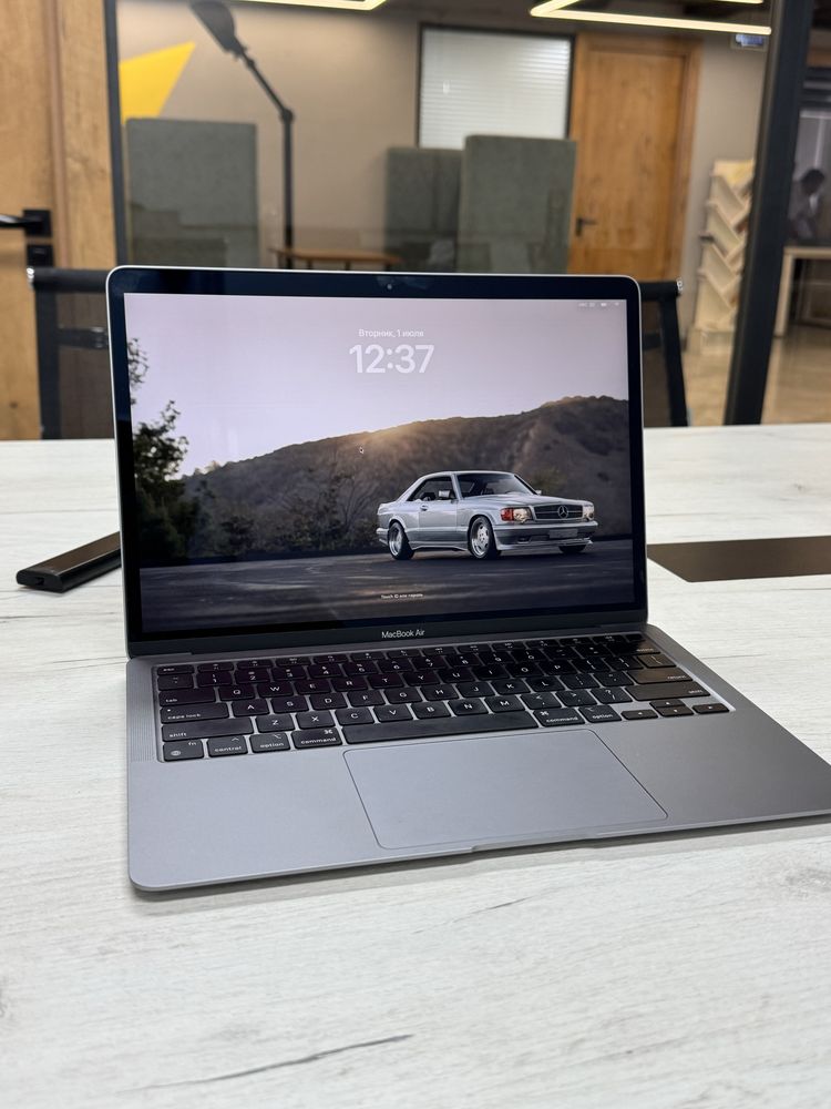 Macbook air 13,3