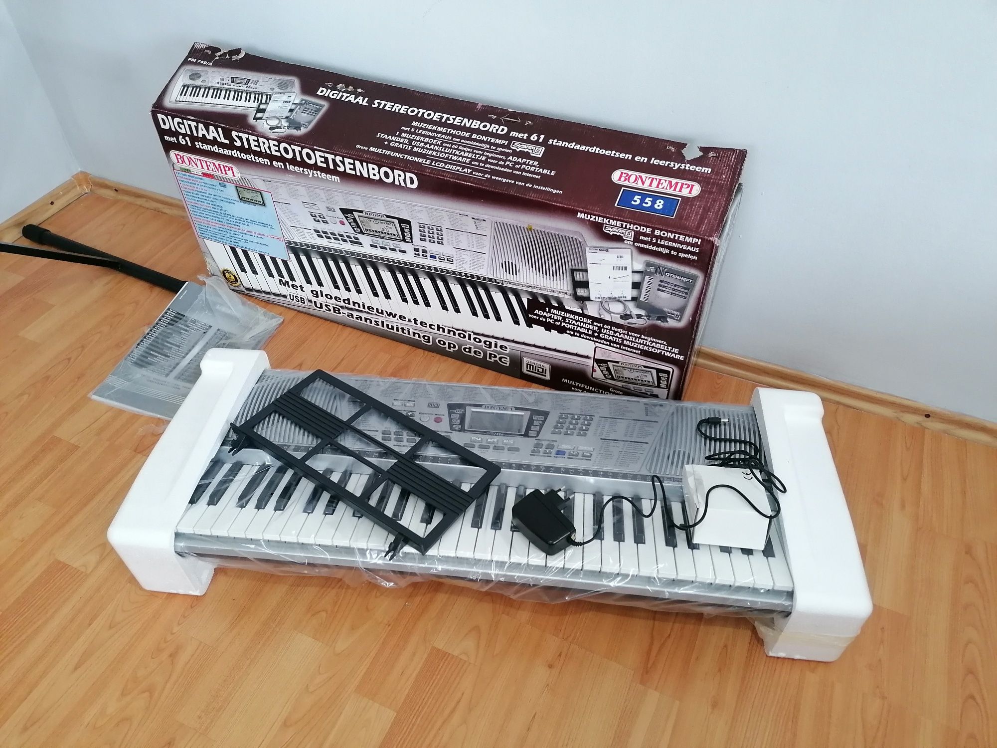 Pian USB BONTEMPI PM-749 orga electronică